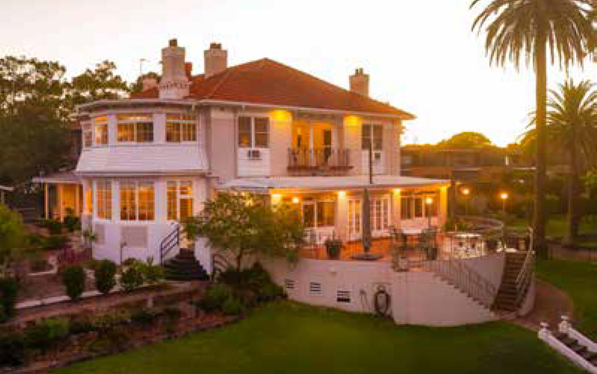 Bella Vista House: A Piece of Newcastle History in Mayfield